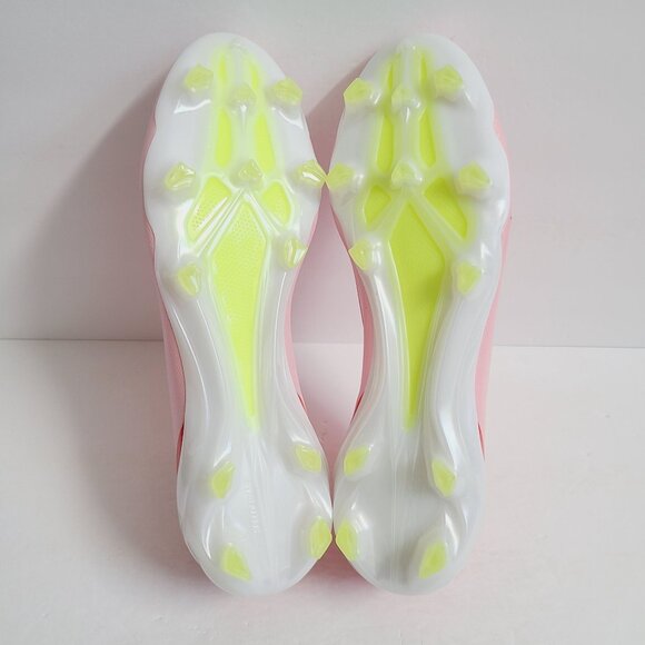 Athletic_Shoes